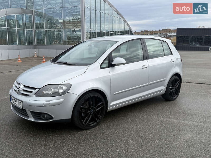 Хэтчбек Volkswagen Golf Plus 2006 в Киеве