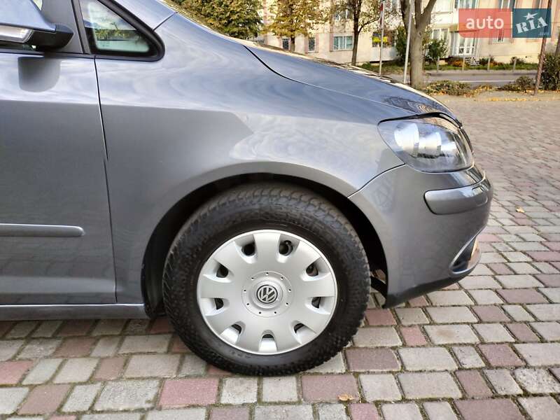 Хэтчбек Volkswagen Golf Plus 2007 в Ровно