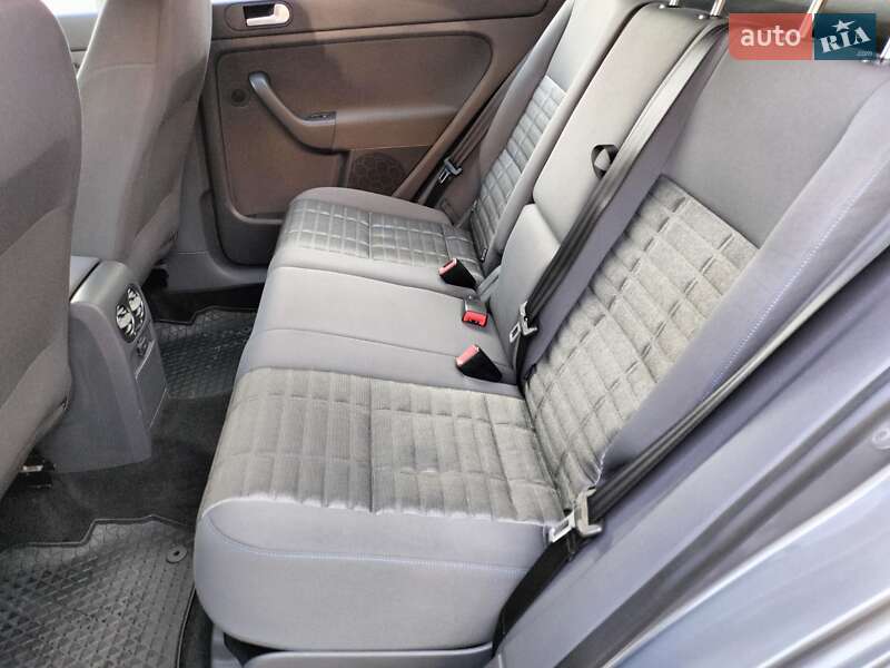 Хэтчбек Volkswagen Golf Plus 2007 в Ровно