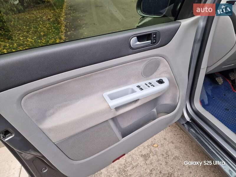 Хэтчбек Volkswagen Golf Plus 2005 в Черкассах