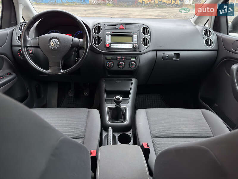 Хэтчбек Volkswagen Golf Plus 2007 в Ахтырке