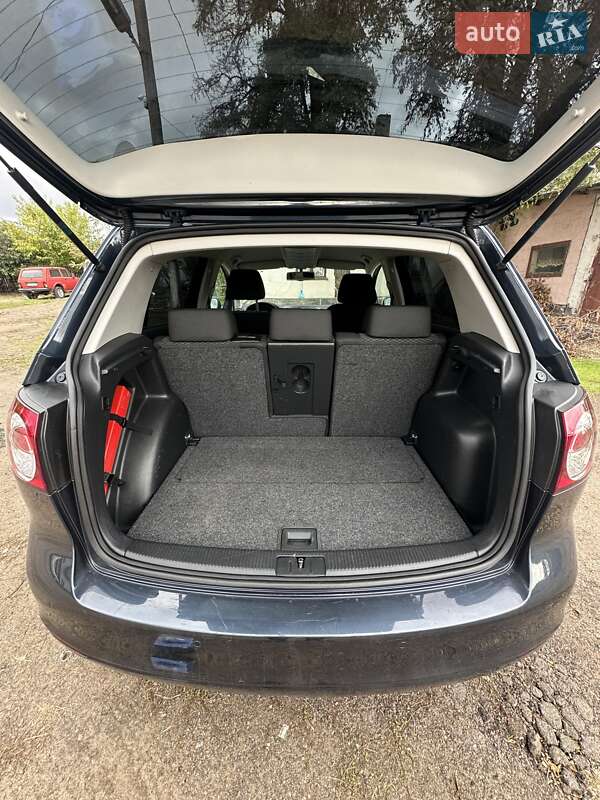 Хетчбек Volkswagen Golf Plus 2010 в Новоукраїнці