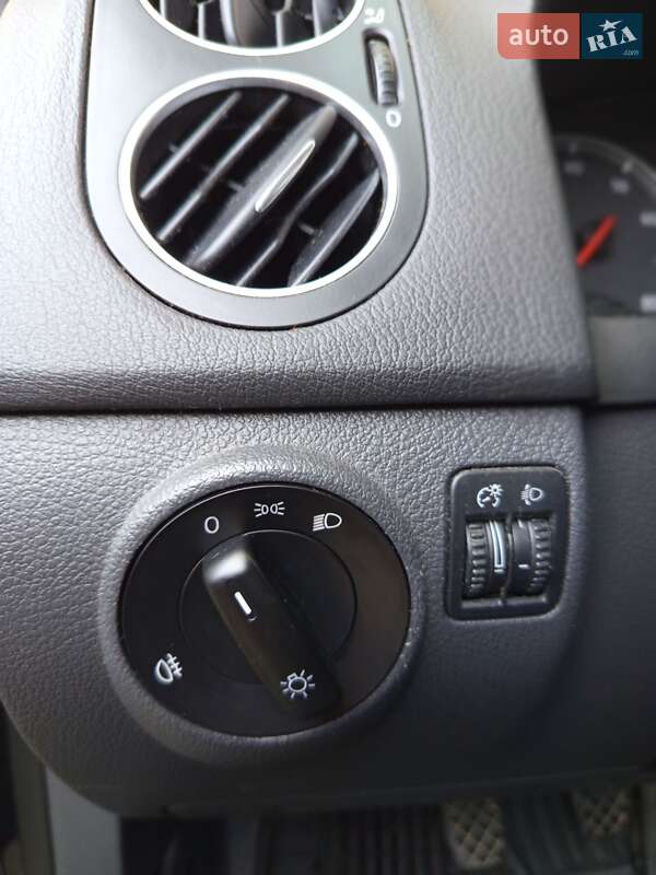 Хэтчбек Volkswagen Golf Plus 2005 в Дрогобыче фото 51 Хэтчбек Volkswagen Golf Plus 2005 в Дрогобыче