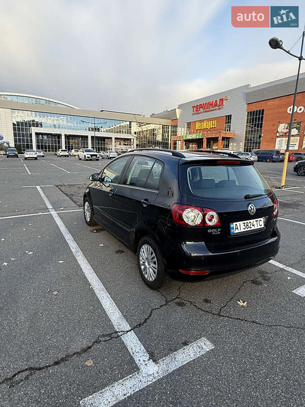 Хэтчбек Volkswagen Golf Plus 2009 в Броварах