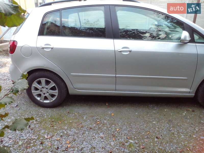Хэтчбек Volkswagen Golf Plus 2009 в Ровно фото 23 Хэтчбек Volkswagen Golf Plus 2009 в Ровно