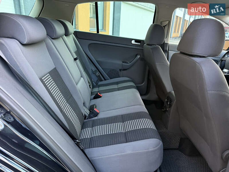 Хэтчбек Volkswagen Golf Plus 2008 в Коломые фото 39 Хэтчбек Volkswagen Golf Plus 2008 в Коломые