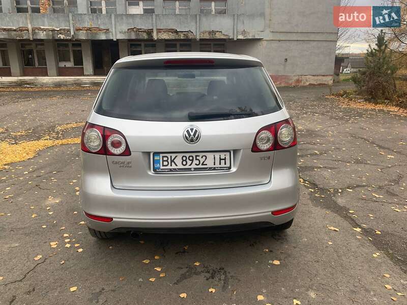 Хэтчбек Volkswagen Golf Plus 2011 в Ровно