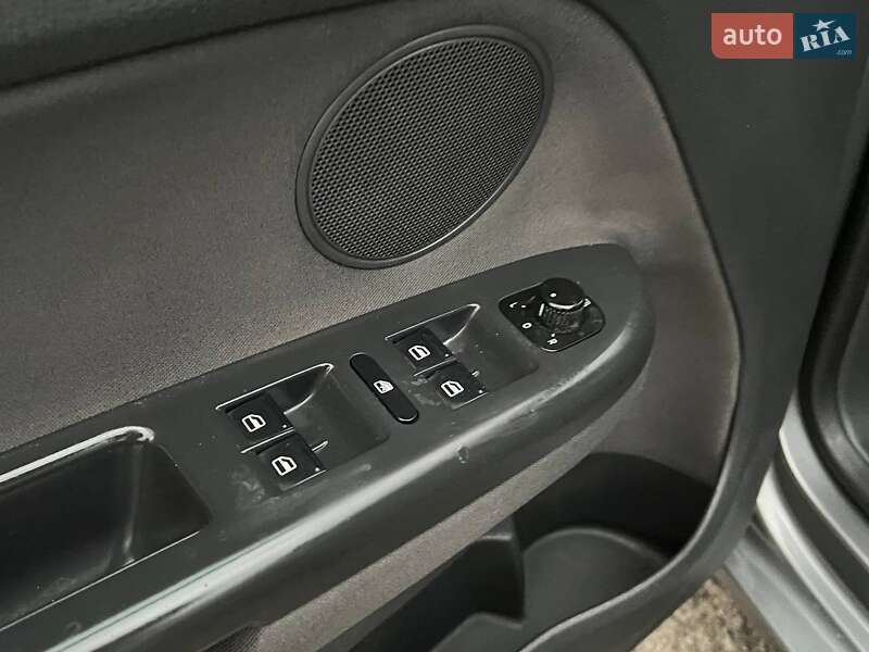 Хетчбек Volkswagen Golf Plus 2008 в Лубнах