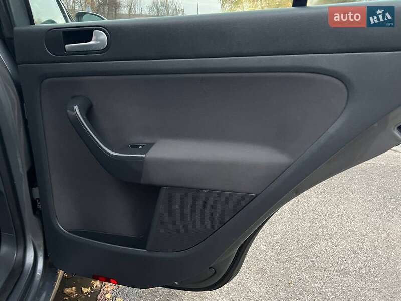 Хетчбек Volkswagen Golf Plus 2008 в Лубнах