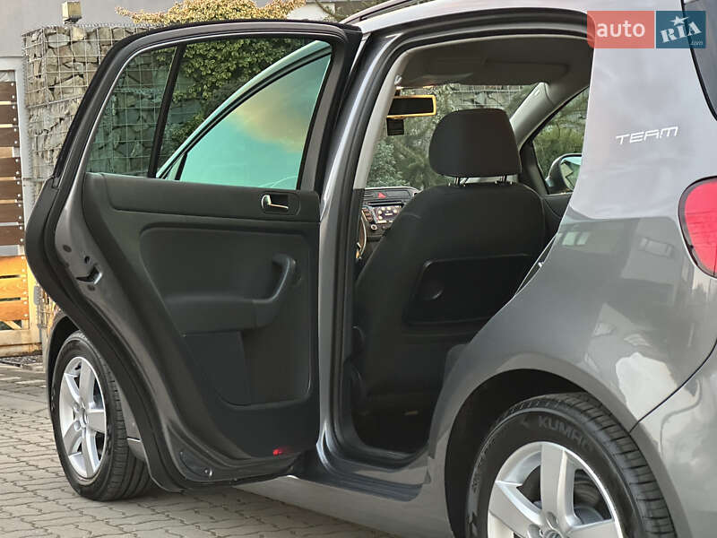 Хэтчбек Volkswagen Golf Plus 2011 в Стрые