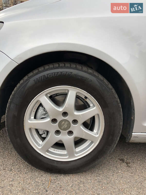 Хэтчбек Volkswagen Golf Plus 2006 в Ровно