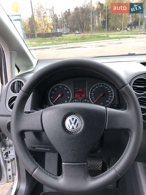 Хэтчбек Volkswagen Golf Plus 2006 в Ровно