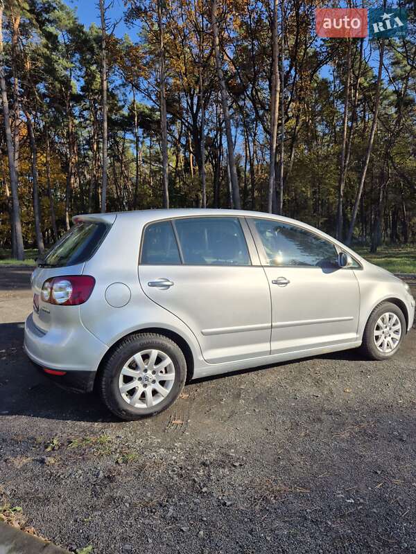 Хэтчбек Volkswagen Golf Plus 2005 в Киверцах