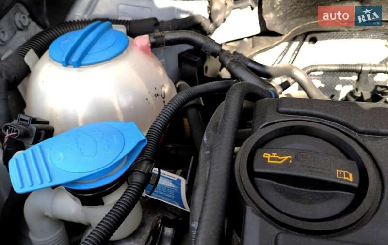 Хетчбек Volkswagen Golf Plus 2013 в Рені