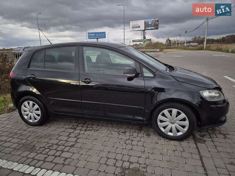 Хэтчбек Volkswagen Golf Plus 2007 в Львове