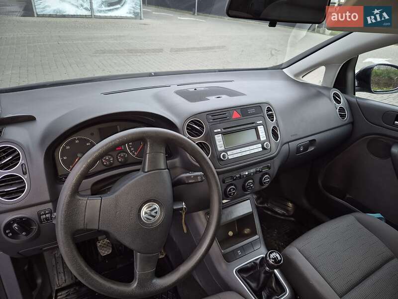 Хэтчбек Volkswagen Golf Plus 2007 в Львове
