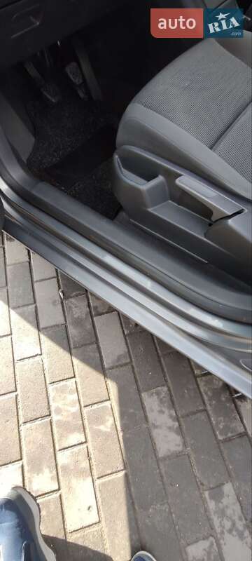 Хэтчбек Volkswagen Golf Plus 2005 в Луцке фото 42 Хэтчбек Volkswagen Golf Plus 2005 в Луцке