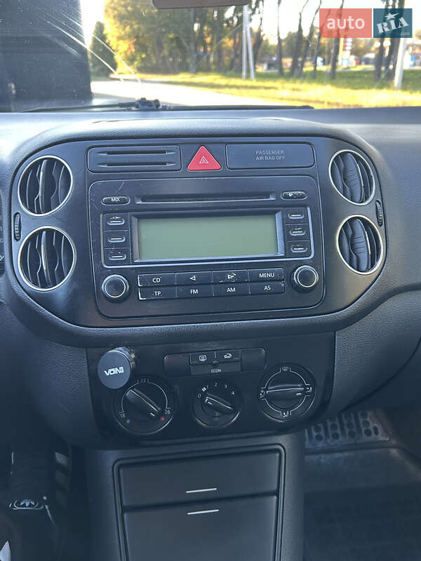 Хэтчбек Volkswagen Golf Plus 2005 в Холодноводке фото 7 Хэтчбек Volkswagen Golf Plus 2005 в Холодноводке