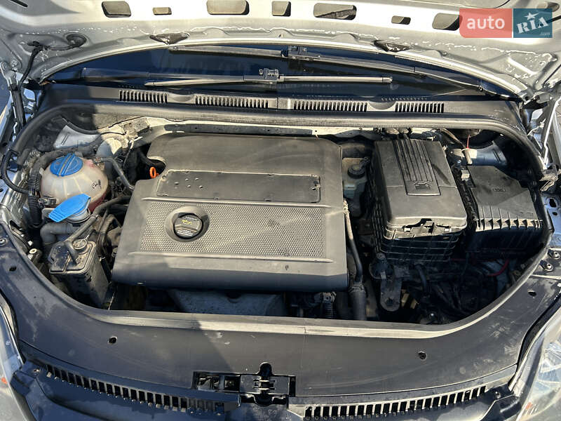 Хэтчбек Volkswagen Golf Plus 2005 в Холодноводке фото 9 Хэтчбек Volkswagen Golf Plus 2005 в Холодноводке