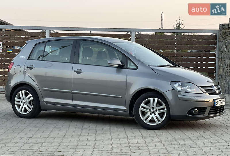 Хэтчбек Volkswagen Golf Plus 2006 в Стрые