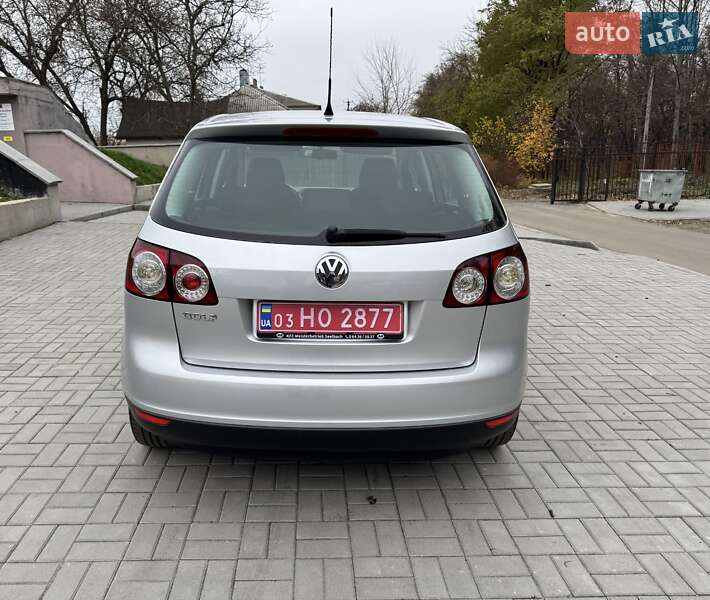 Хэтчбек Volkswagen Golf Plus 2008 в Смеле