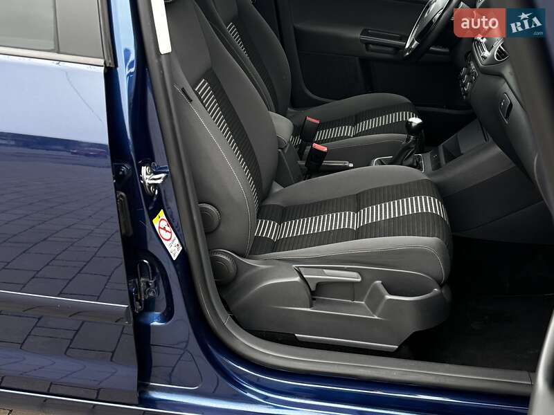 Хэтчбек Volkswagen Golf Plus 2009 в Красилове