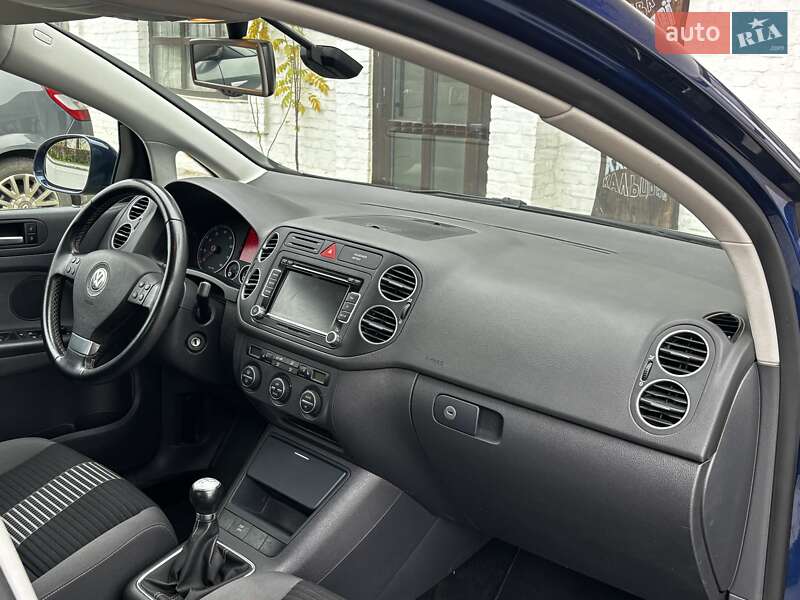 Хэтчбек Volkswagen Golf Plus 2009 в Красилове