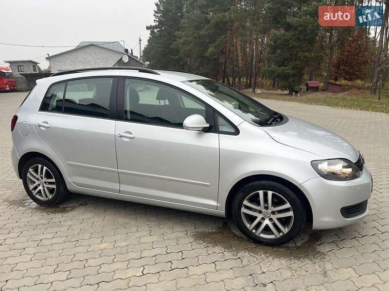 Хэтчбек Volkswagen Golf Plus 2010 в Костополе фото 15 Хэтчбек Volkswagen Golf Plus 2010 в Костополе