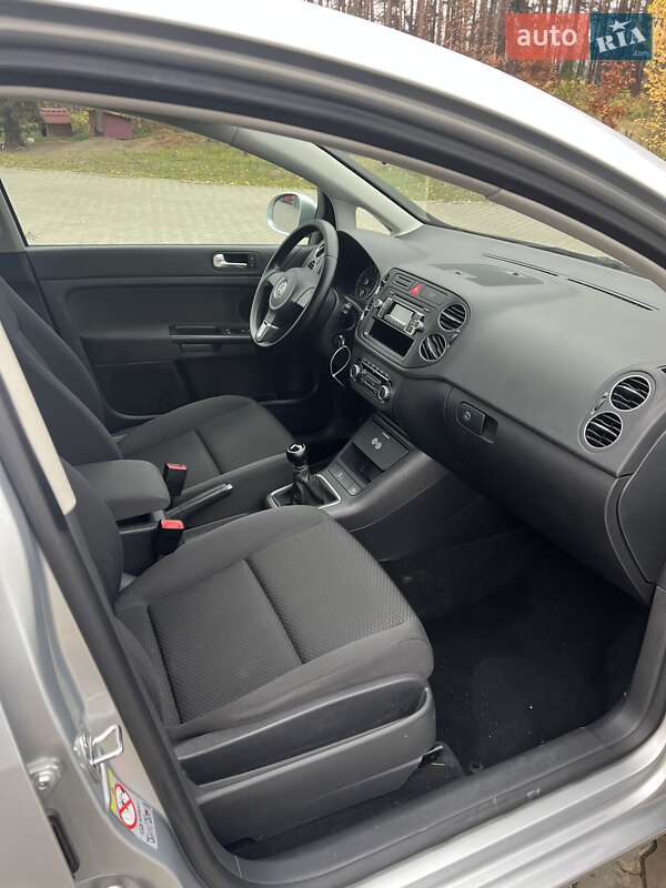 Хэтчбек Volkswagen Golf Plus 2010 в Костополе фото 20 Хэтчбек Volkswagen Golf Plus 2010 в Костополе