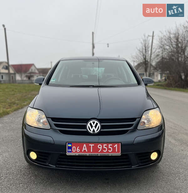 Хэтчбек Volkswagen Golf Plus 2007 в Звягеле фото 2 Хэтчбек Volkswagen Golf Plus 2007 в Звягеле