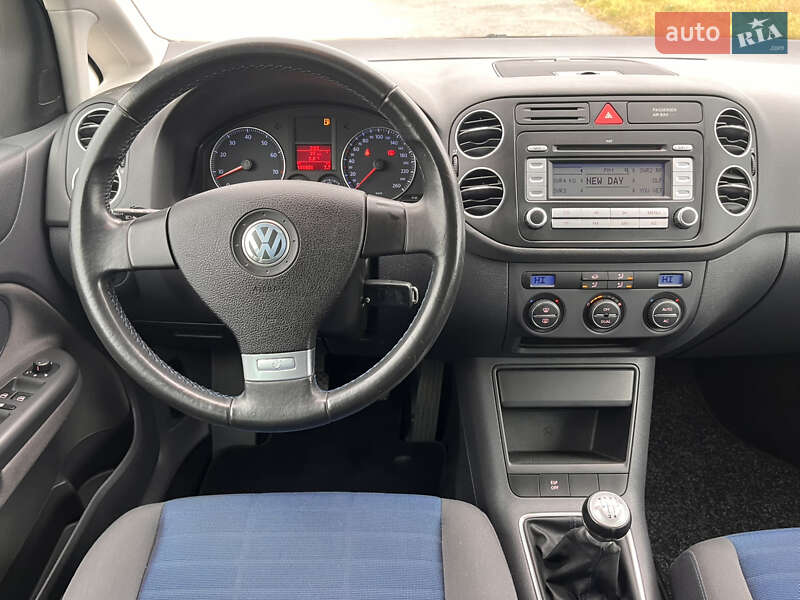 Хэтчбек Volkswagen Golf Plus 2007 в Звягеле фото 26 Хэтчбек Volkswagen Golf Plus 2007 в Звягеле