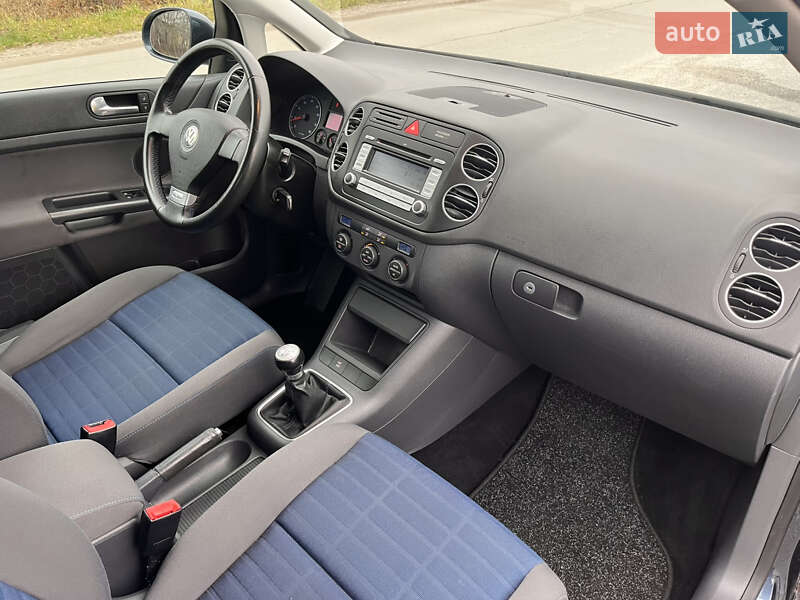 Хэтчбек Volkswagen Golf Plus 2007 в Звягеле фото 32 Хэтчбек Volkswagen Golf Plus 2007 в Звягеле