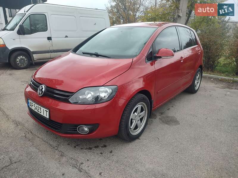 Хэтчбек Volkswagen Golf Plus 2010 в Запорожье фото Хэтчбек Volkswagen Golf Plus 2010 в Запорожье