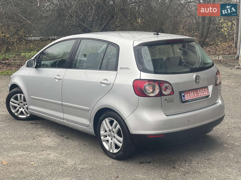 Хетчбек Volkswagen Golf Plus 2007 в Корсунь-Шевченківському фото 13 Хетчбек Volkswagen Golf Plus 2007 в Корсунь-Шевченківському