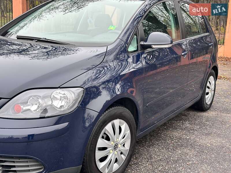 Хэтчбек Volkswagen Golf Plus 2006 в Кропивницком