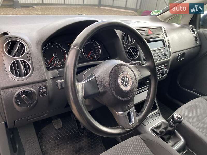 Хетчбек Volkswagen Golf Plus 2009 в Нововолинську