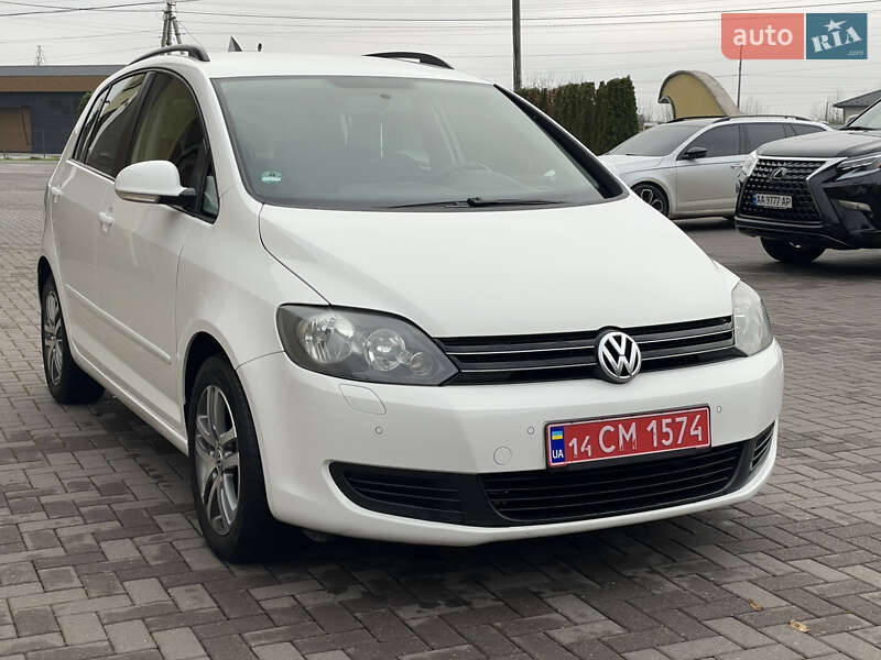 Хэтчбек Volkswagen Golf Plus 2010 в Виноградове