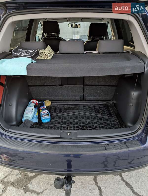 Хетчбек Volkswagen Golf Plus 2005 в Звягелі