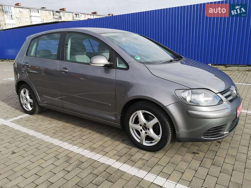 Хэтчбек Volkswagen Golf Plus 2008 в Калуше