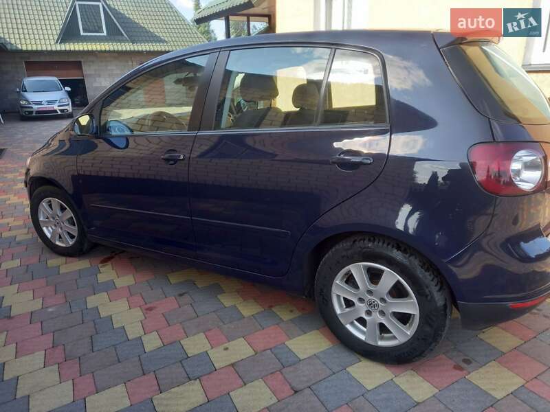Хэтчбек Volkswagen Golf Plus 2006 в Сарнах фото 3 Хэтчбек Volkswagen Golf Plus 2006 в Сарнах