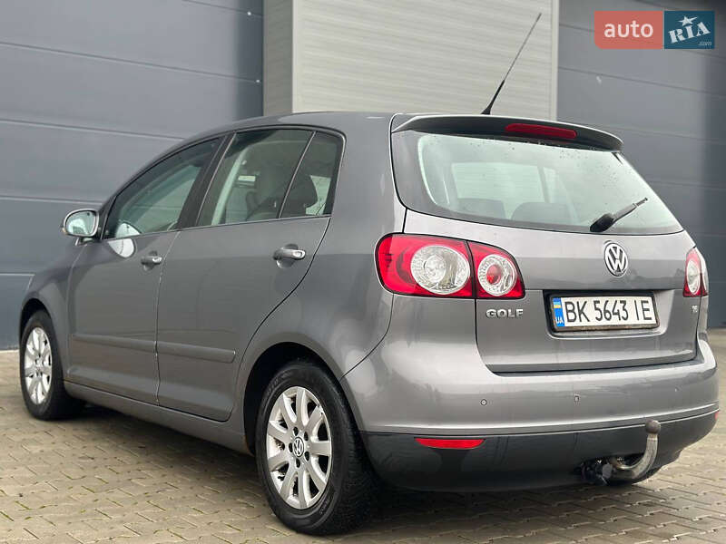 Хэтчбек Volkswagen Golf Plus 2006 в Сарнах