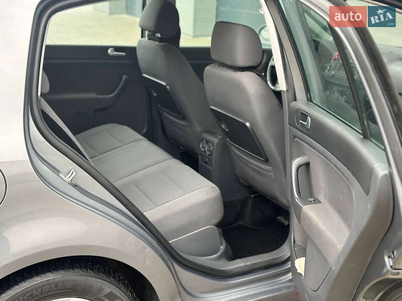 Хэтчбек Volkswagen Golf Plus 2006 в Сарнах