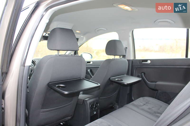 Хэтчбек Volkswagen Golf Plus 2010 в Дрогобыче