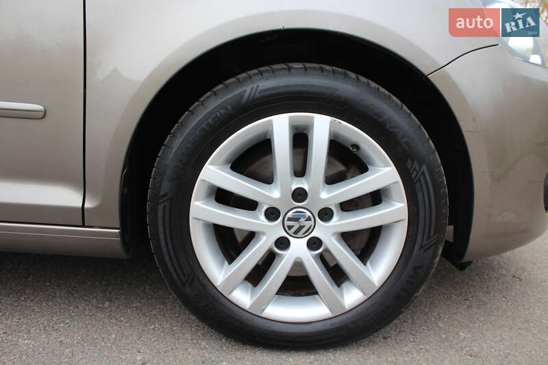 Хэтчбек Volkswagen Golf Plus 2010 в Дрогобыче