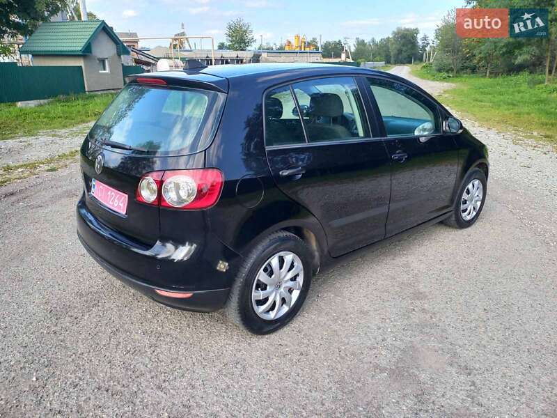 Хетчбек Volkswagen Golf Plus 2005 в Снятині