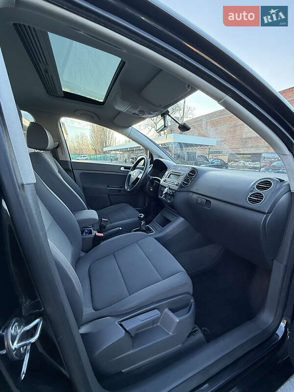 Хэтчбек Volkswagen Golf Plus 2006 в Лубнах