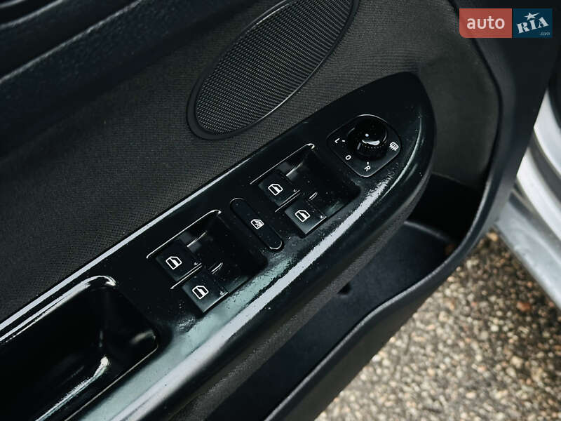 Хетчбек Volkswagen Golf Plus 2009 в Харкові