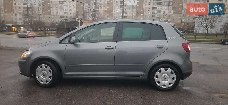 Хэтчбек Volkswagen Golf Plus 2006 в Киеве