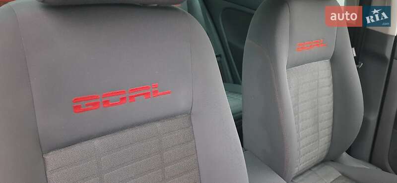 Хэтчбек Volkswagen Golf Plus 2006 в Киеве