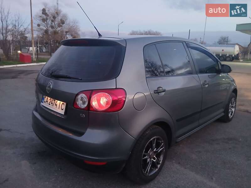 Хэтчбек Volkswagen Golf Plus 2006 в Киеве